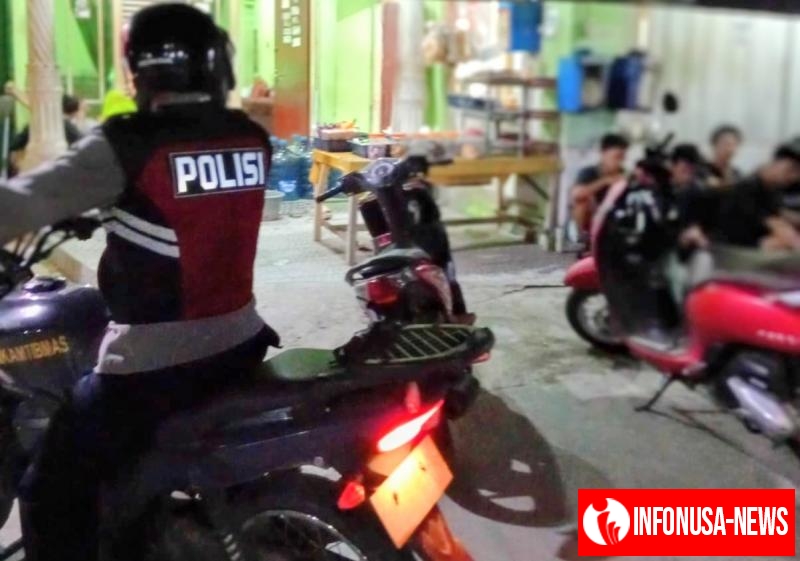 Personil Polsek Tegalwaru Imbau Warga Desa Cintalaksana Waspadai Potensi Kejahatan Pada Patroli Malam
