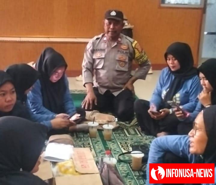 Bhabinkamtibmas Polsek Klari Monitoring Kegiatan Puskesmas Penyuluhan Pil KB Untuk Kader Posyandu