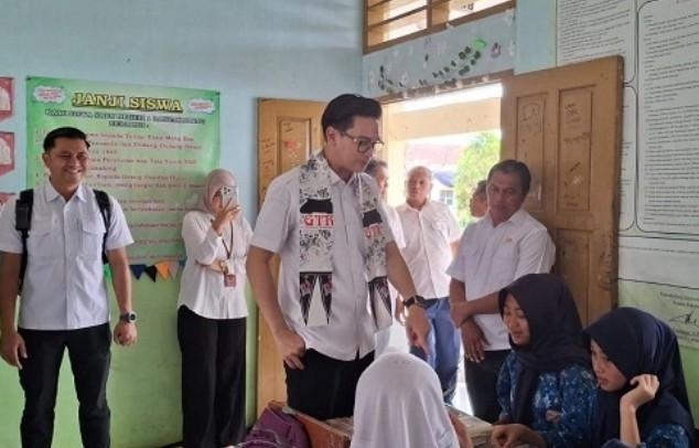 Wabup Sumedang Ajak Pelajar Kurangi Gadget dan Waspada Bahaya Media Sosial 