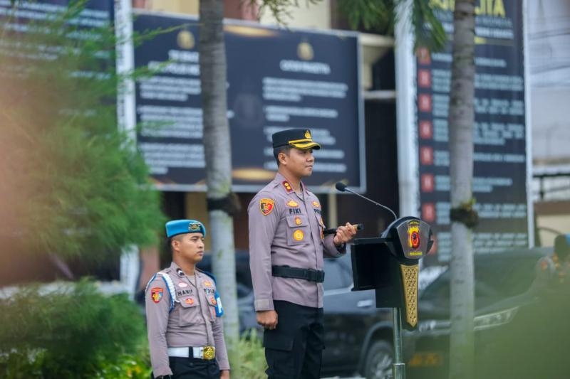 Kapolres Karawang Pimpin Apel Pengamanan Pergantian Malam Tahun Baru 2026