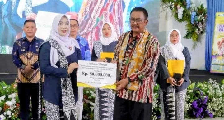 Dedikasi Bidan untuk Generasi Sehat, Bupati Sukabumi Apresiasi Pengabdian di HUT Ke-75 IBI