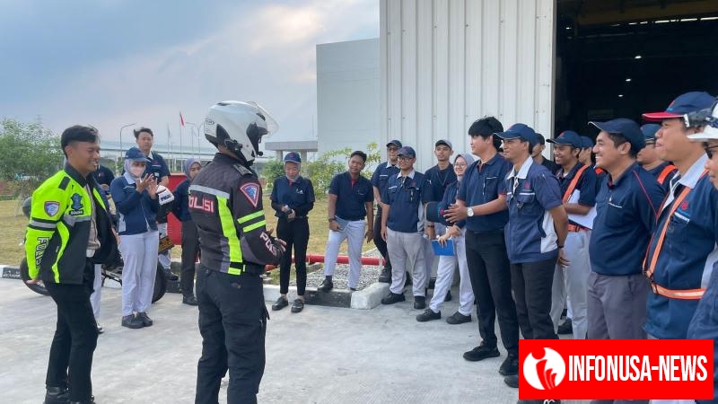 Unit Kamsel Satlantas Polres Karawang Gelar Sosialisasi Safety Riding Kepada Karyawan Swasta