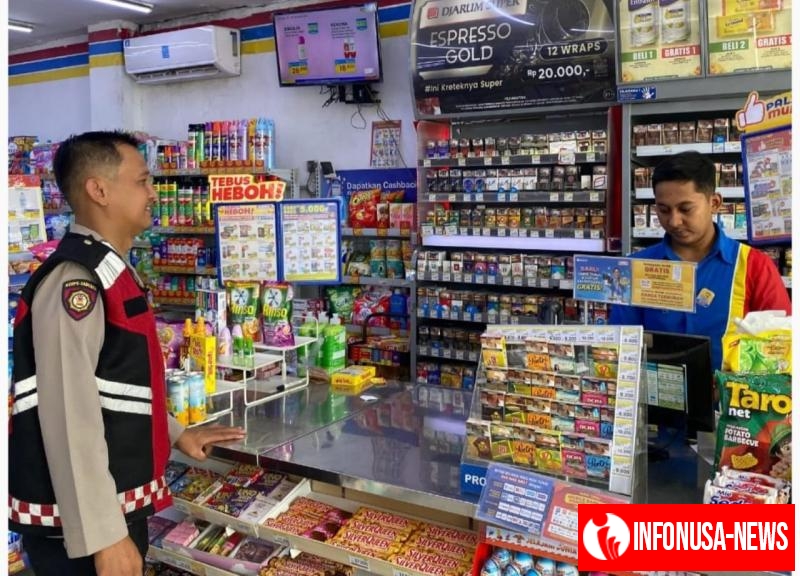 Polsek Pangkalan Gelar Patroli Prekat, Imbau Pegawai Minimarket untuk Bersama Jaga Kamtibmas