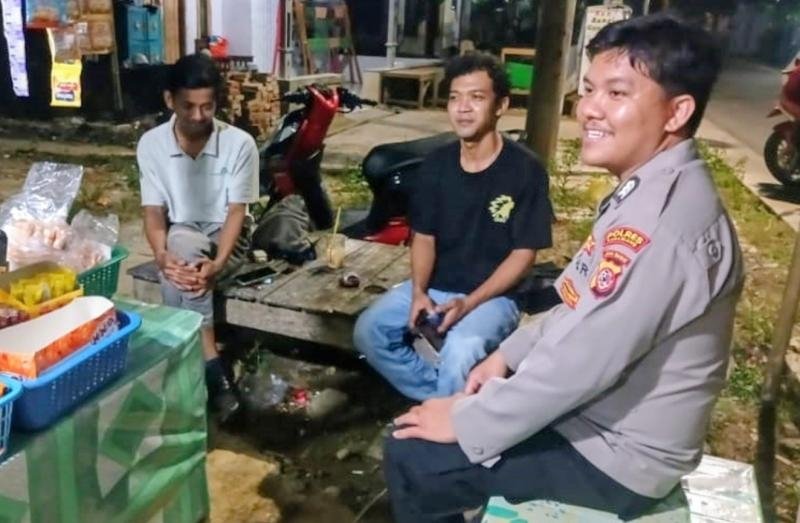 Bhabinkamtibmas Polsek Lemahabang Imbau Remaja Hindari Peredaran Dan Penyalahgunaan Obat Terlarang