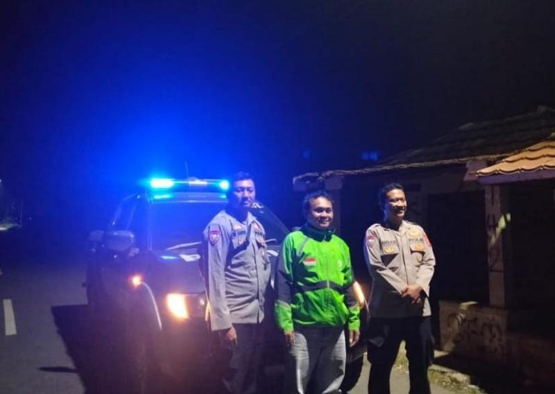 Cegah Begal Polsek Pedes Sisir Jalanan Sepi Wilyah hukumnya