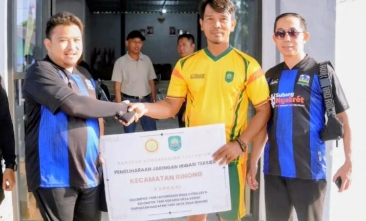 Bupati Subang Bergerak Cepat Amankan Sawah dari Ancaman Kekeringan, Petani Dapat Bantuan Irigasi dan Pompa Air
