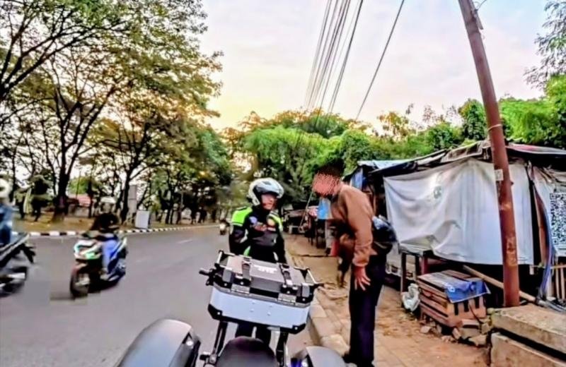 Satlantas Polres Karawang Laksanakan Patroli Simpatik Guna Kurangi Angka Pelanggaran di Jalan Raya