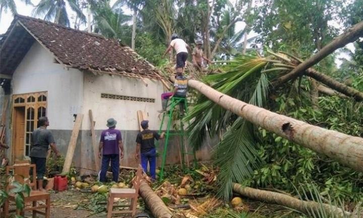 Cuaca Ekstrem Landa Pangandaran, Belasan Rumah di Padaherang Rusak