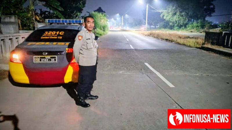 Jaga Kamtibmas Polri Optimalkan Kegiatan Patroli Wilayah Guna Jaga Kamtibmas Pada Malam Hari di Jalan Siliwangi Karawang