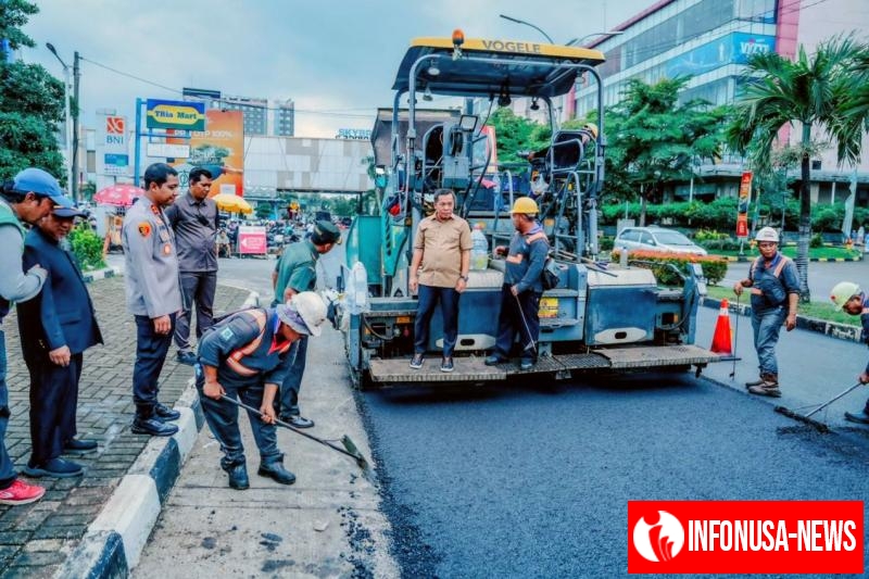 Kapolres Karawang dan Forkopimda Lakukan Pengecekan Perbaikan Jalan Strategis Pada Operasi Lilin Lodaya 2025