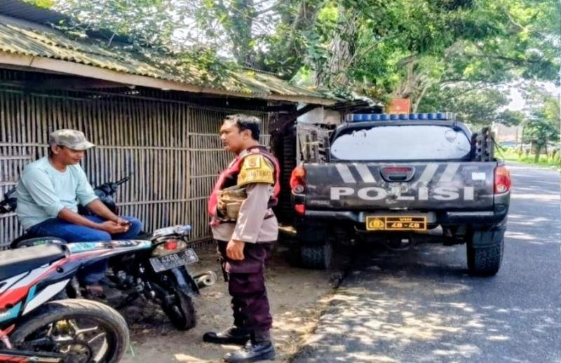Upaya Anggota Prekat Polsek Banyusari Giat Patroli Jalan Raya Antisipasi Kejahatan di Wilkum Binaan