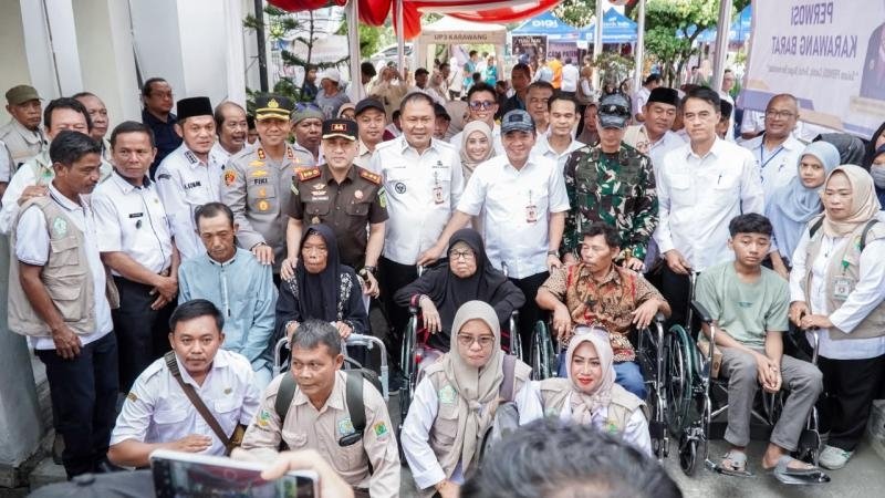 Gebyar PATEN Karawang Barat, Polres Karawang Dukung Pelayanan Publik yang Cepat, Mudah dan Humanis