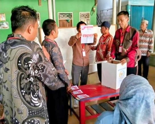 Pengisian Anggota BPD Pagadungan Kecamatan Tempuran Berlangsung Kondusif, Warga Antusias Kawal Proses Demokrasi Desa