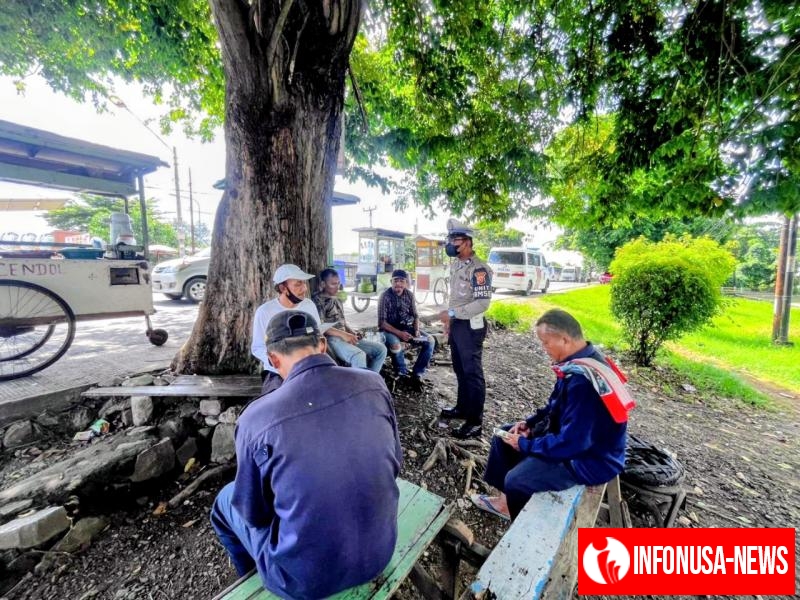 Upaya Polantas Menyapa Kembali Sosialisasi Kamseltibcarlantas dan Tertib Lalu Lintas Kepada Warga Karawang