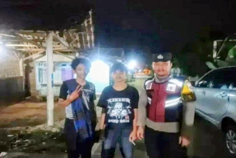 Upaya Polisi Ikut Serta Dalam Giat Ronda Bersama Warga