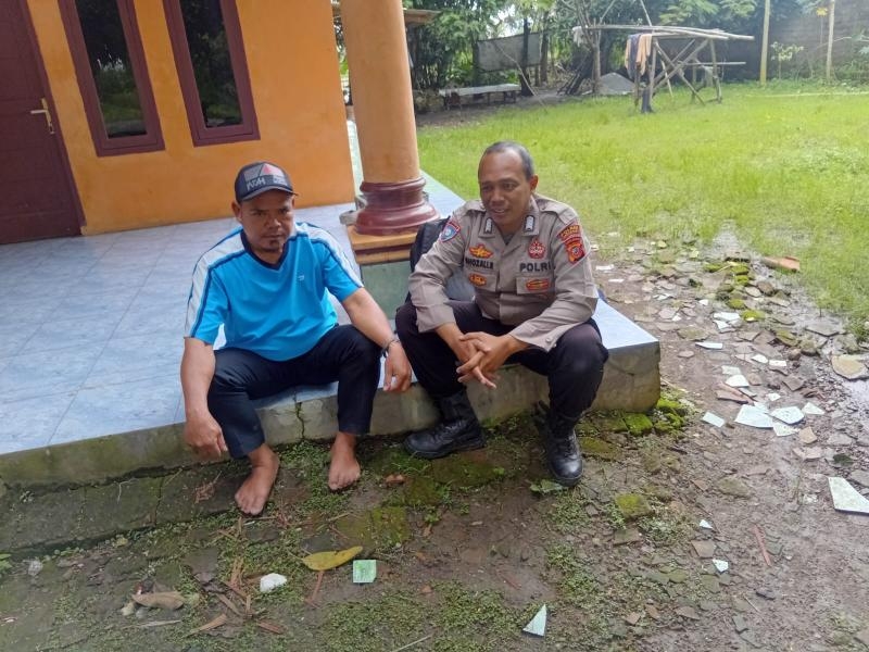 Jalin Silaturahmi, Bhabinkamtibmas Polsek Rengasdengklok Laksanakan Sambang Silaturahmi dengan Tokoh