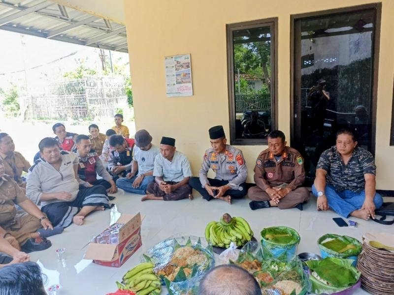 Polsek Batujaya melaksanakan Doa Bersama di Hari Ulang Tahun Kapolsek Batujaya