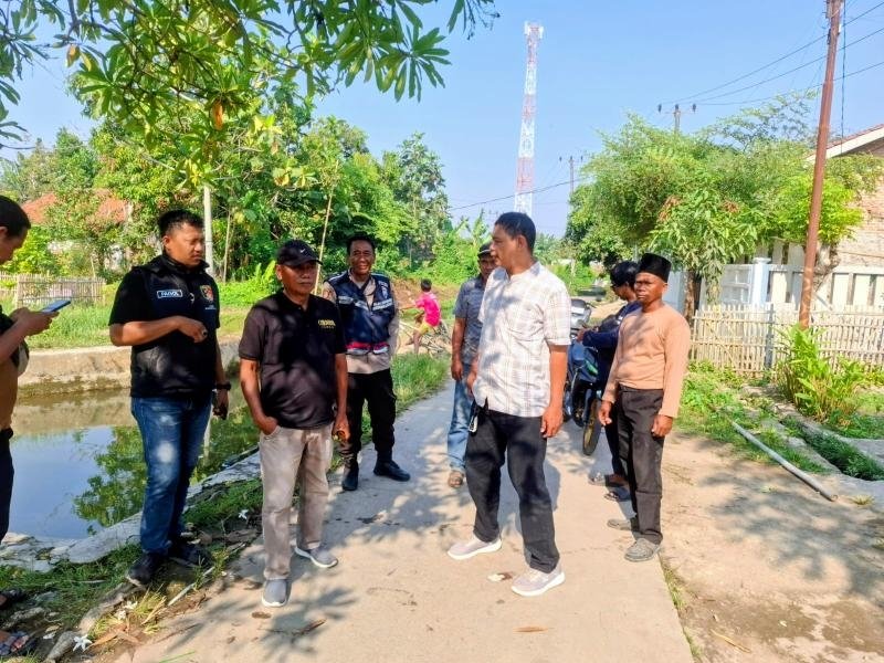 Polsek Rengasdengklok Datangi TKP Anak Diduga Tenggelam Di Dusun Pacing Desa Dewisari