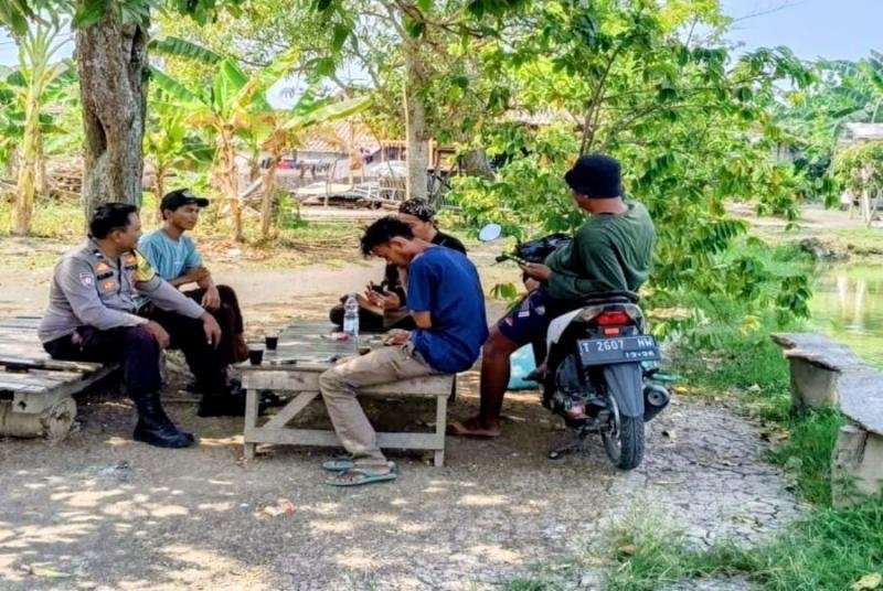 Sasar Pekat dan Cegah Kejahatan Serta C3, Personil Polsek Tegalwaru Gelar Operasi KRYD