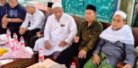Kades Cikampek Utara Umar Ajak Warga Perkuat Ukhuwah di Momen Walimatus Safar 