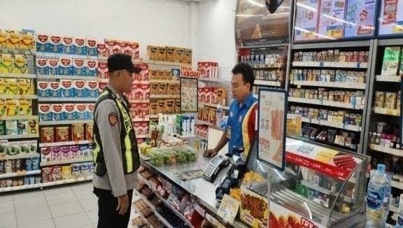 Upaya Giat Patroli Perekat Supermarket Indomaret Gempol Guna Antisipasi Kejahatan