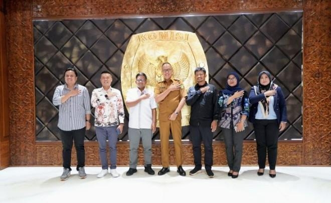 Sinergi Demi Demokrasi Berkualitas, Wali Kota Sukabumi Sambangi KPU RI