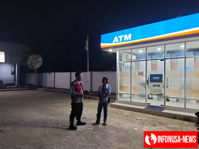 Anggota Polsek Batujaya Ciptakan Keamanan di Bank BRI Unit Batujaya melalui kegiatan Patroli Prekat