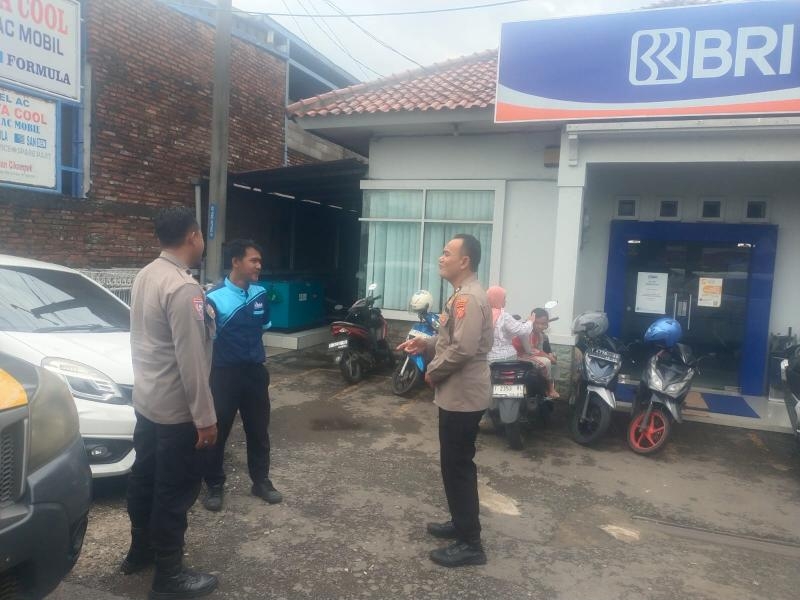 Sore Hari Patroli Polsek Kotabaru Pantau Obyek Vital Perbankan di Wilayahnya