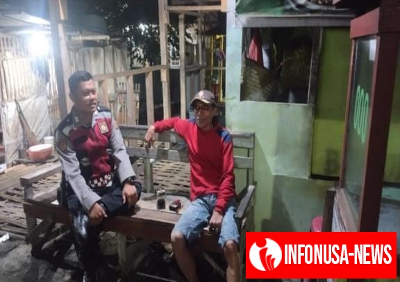 Bripka Satim Anggota Polsek Banyusari Getol Melaksanakan Sosialisasikan Bahaya Judi Online Kepada Masyarakat