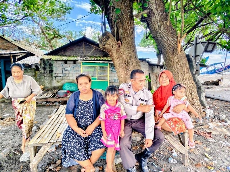 Sambangi Nelayan Pantai Viral Ampenan, Ditbinmas Polda NTB Ajak Warga Jaga Kamtibmas