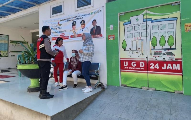 Personil Polsek Tegalwaru Patroli Siang Sambang Puskesmas Loji Edukasi Warga Waspada