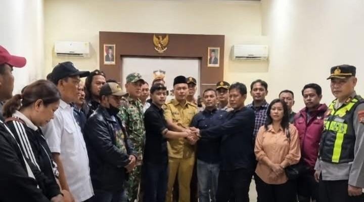 Usai Sempat Berselisih, Warga Cijalu dan Dawuan Cikampek Sepakat Berdamai