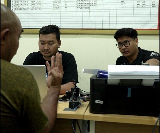 Polres Karawang Amankan Pengedar Obat Keras Terlarang Di Cikampek, Ratusan Butir Pil Disita