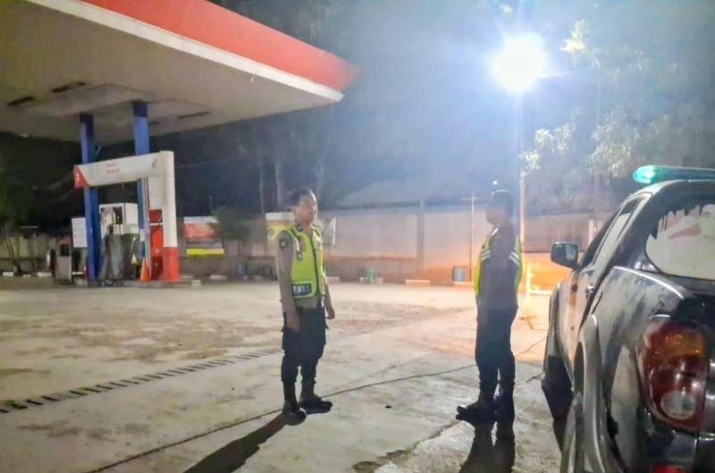 Polsek Pangkalan Cek Konsusifitas di Lokasi Objek Vital SPBU Pertamina, melalui Kegiatan Preventif Patroli Perintis
