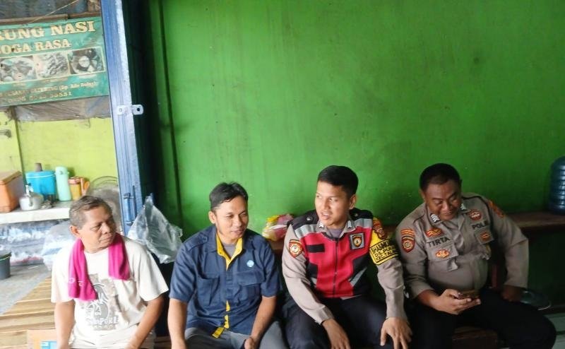 Bhabinkamtibmas Polsek Telagasari Beri Warga Penyuluhan Terkait Pencegahan Kenakalan Remaja