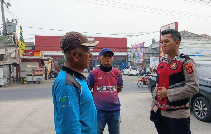 Personil Polsek Telagasari Gencar Sebarkan Himbauan Cegah Aksi Premanisme