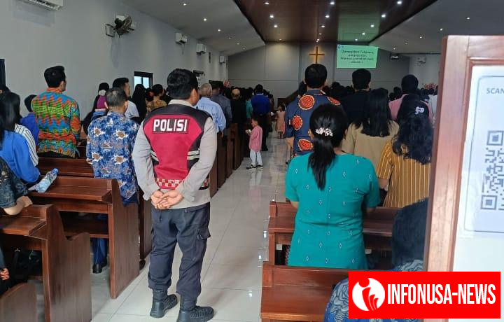 Kapolsek Klari Bersama Personil Lakukan Pengamanan Ibadah Minggu