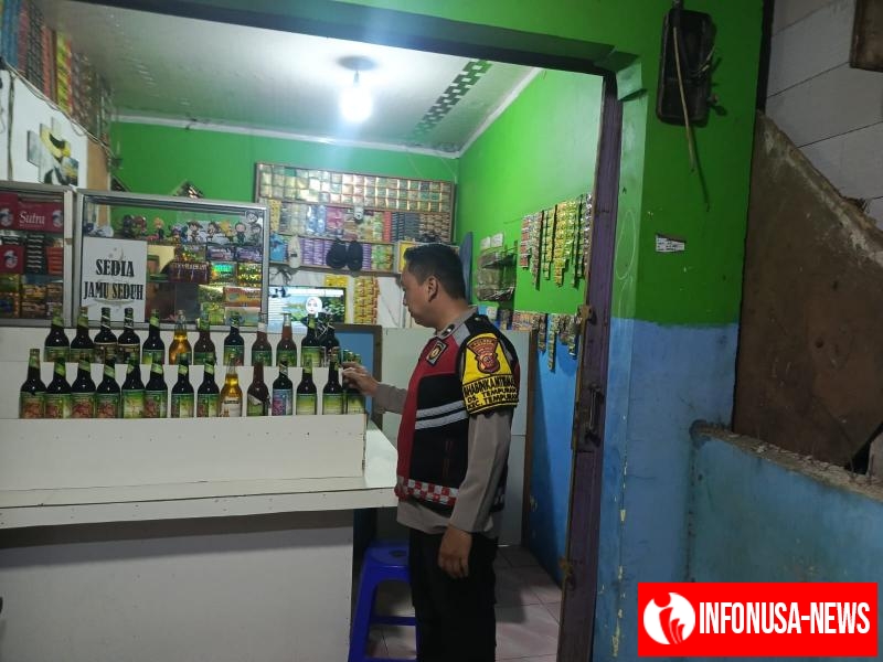 Antisifasi Gukamtibmas Diwilayah Hukum Pqolsek Tempuran, Personil Himbau Toko Jamu Agar Tidak Menjual Miras