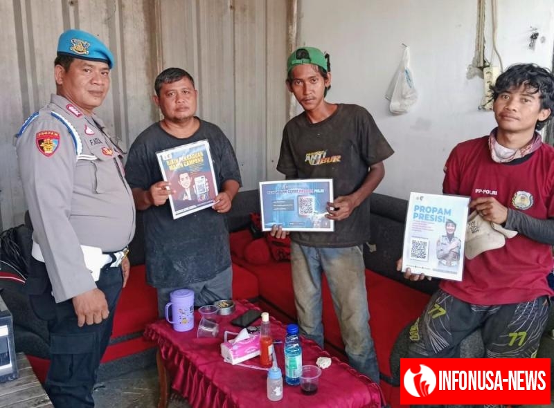 Bripka Faridil Atlas Propam Polsek Banyusari Melaksanakan Giat Sosialisasi QR Barcode ke Masyarakat