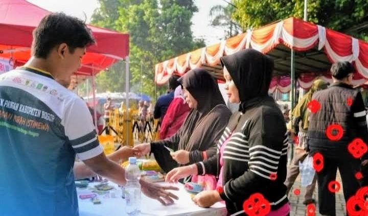 Warga Olahraga Sambil Berburu Sembako Murah, GPM Meriahkan CFD Kabupaten Bogor