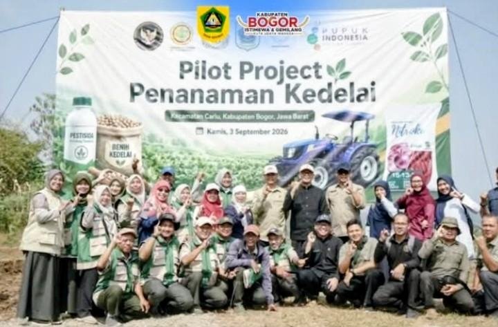 Petani Cariu Mulai Menanam Kedelai, Pemkab Bogor Dorong Pangan Kuat dan Ekonomi Tumbuh