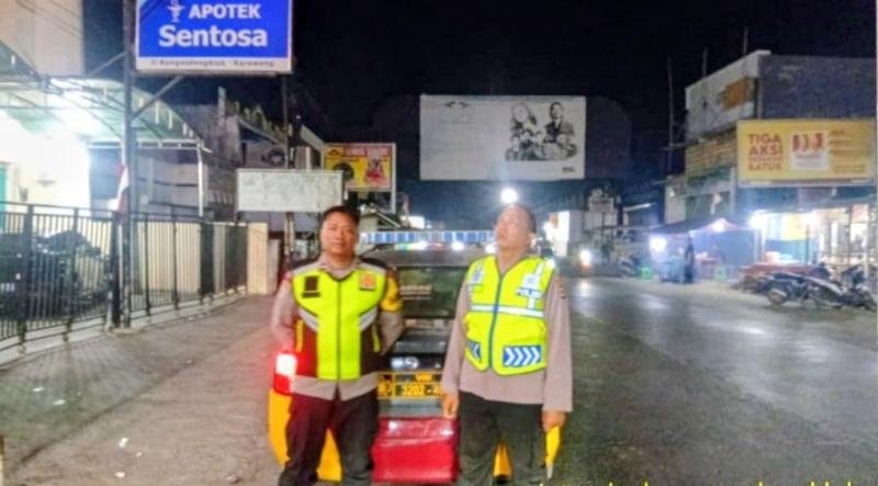 Antisipasi Gangguan Keamanan, Personil Polsek Rengasdengklok Gencar Patroli PREKAT Malam Jelang Dini Hari