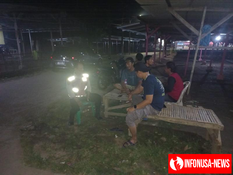 Anggota Polsek Batujaya Melaksanakan Kegiatan Ngawangkong bersama Masyarakat Kutaampel