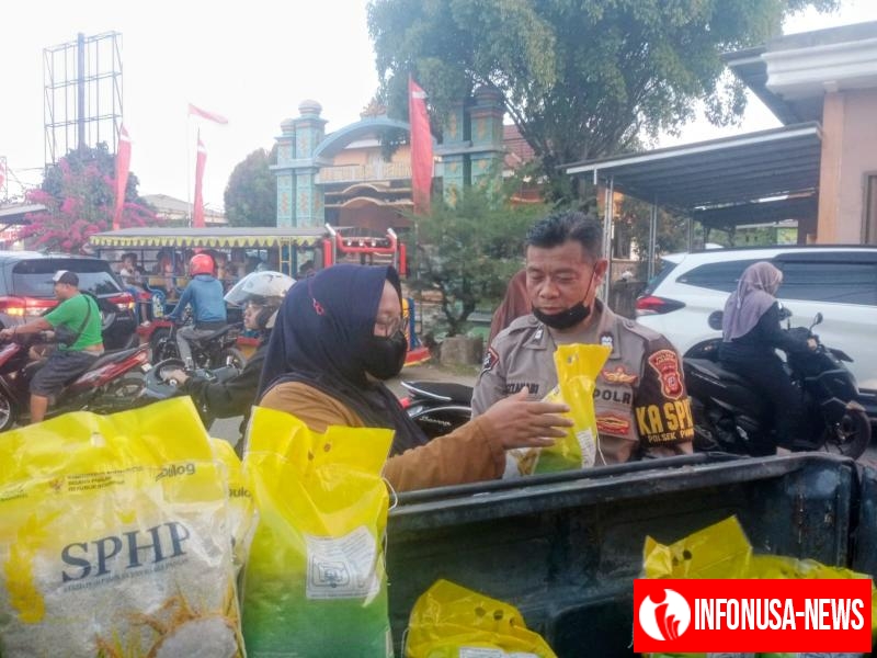 Upaya Polsek Purwasari Polres Karawang Sediakan Beras Murah Untuk Masyarakat Guna Meringankan Beban Pangan Masyarakt