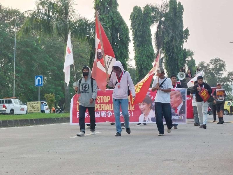 Jaga Keamanan PT Astra Daihatsu, Kompol Aries Riyanto: Terima Kasih Mahasiswa Sudah Tertib