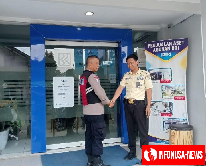 Pastikan Objek Vital Perbankan Aman, Personil Polsek Tegalwaru Giat Patroli Siang dan Monitor