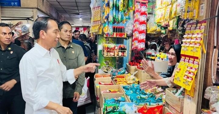Bulog Turun ke Pasar, Pastikan Warga Karawang Tenang Sambut Ramadan 