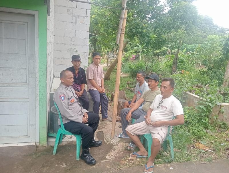 Cegah Kenakalan Remaja, Bhabinkamtibmas Polsek Telagasari Himbau Warga Waspada