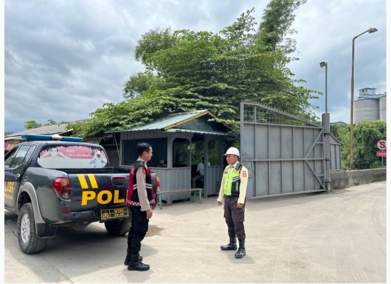 Laksanakan Patroli Prekat, Polsek Pangkalan Ajak Security untuk Jaga Kamtibmas di PT. Juishin