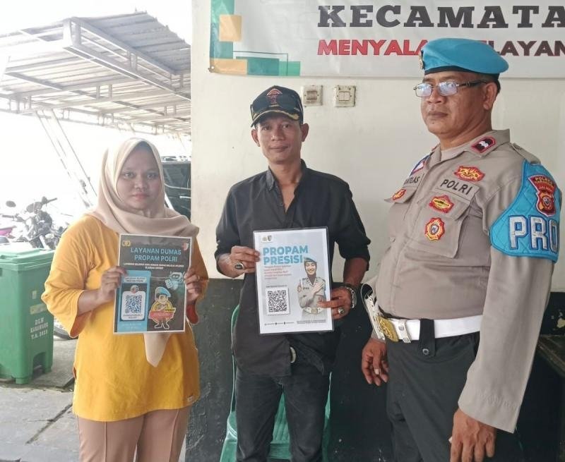 Upaya Polsek Banyusari Getol Melaksanakan Sosialisasi QR Barcode ke Masyarakat Pengaduan Divisi Propam Polri Bidpropam Polda Jabar